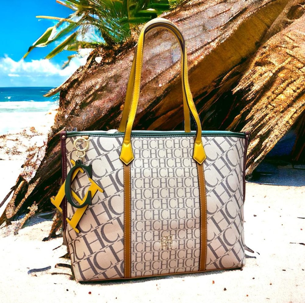Carolina Herrera- Beige