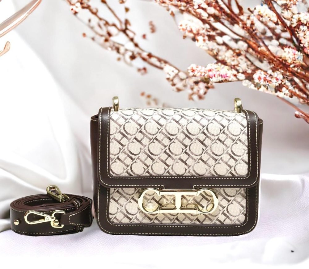 Carolina Herrera- Beige Coffee