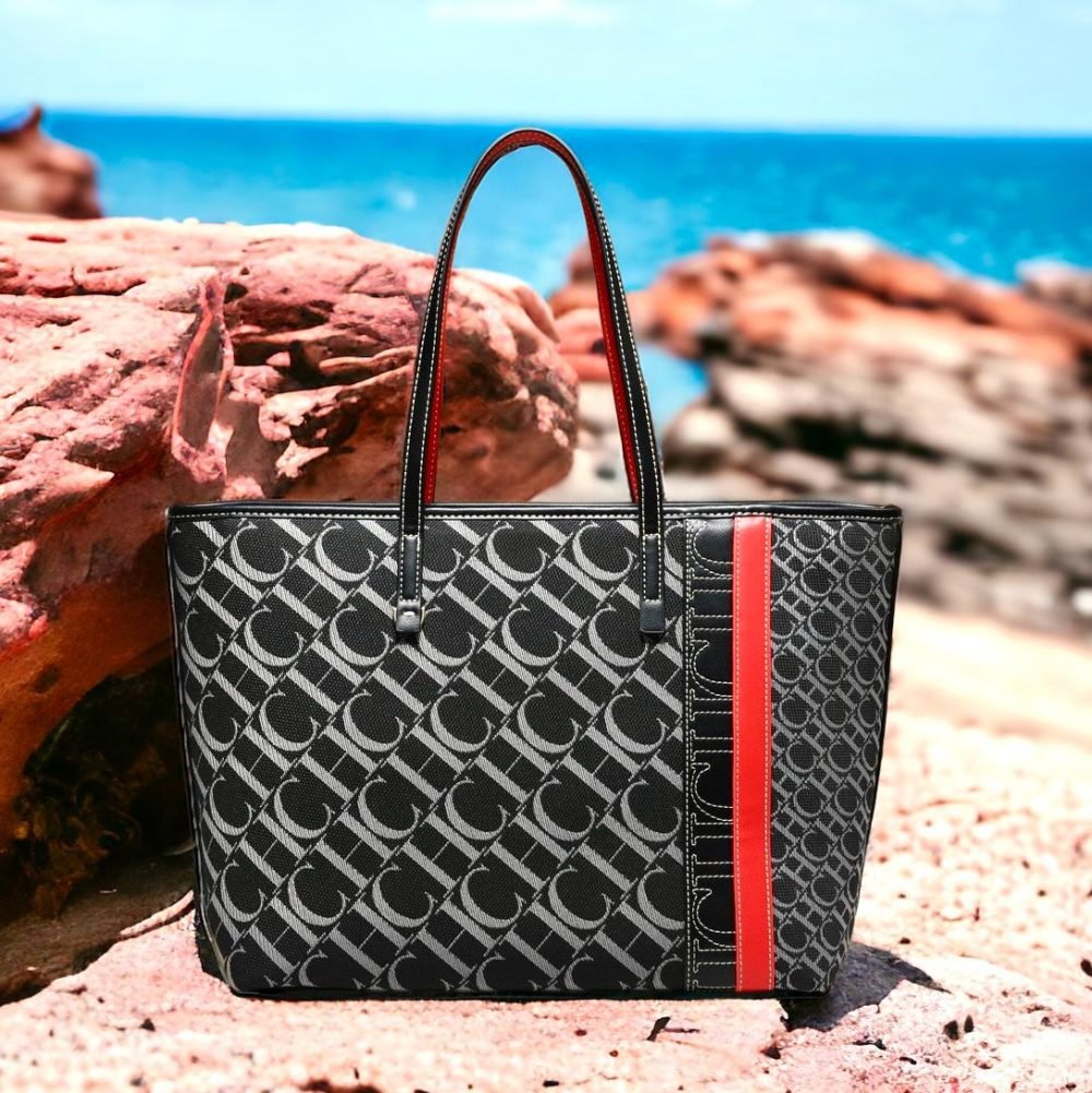 Carolina Herrera- Black Red