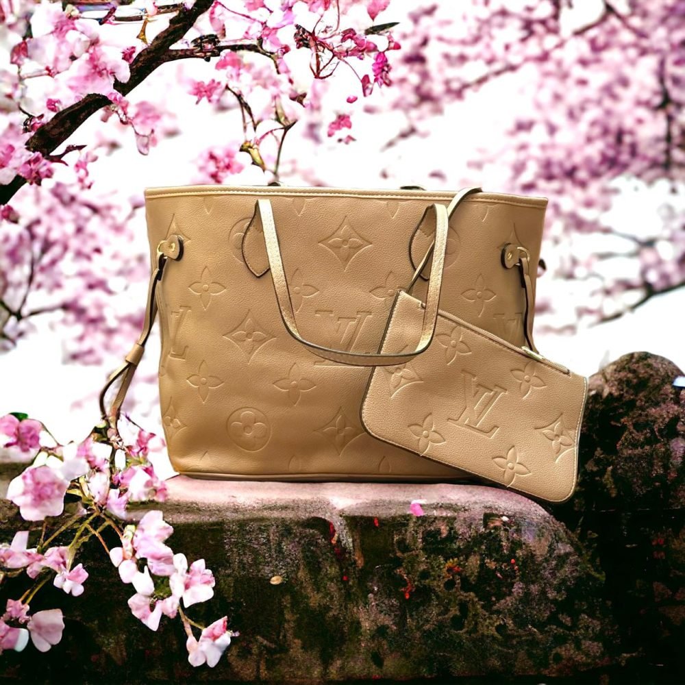 Louis Vuitton- Kakhi