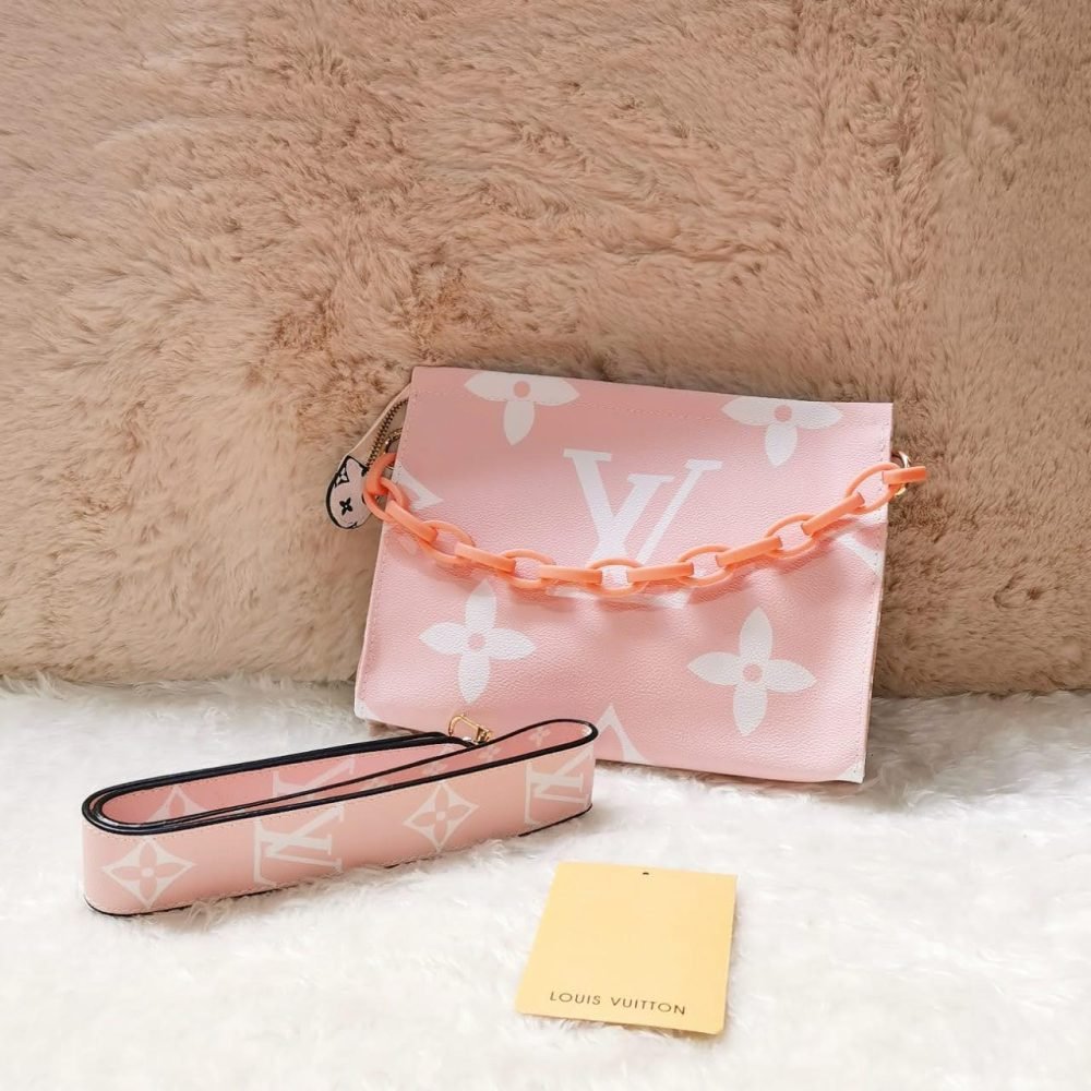 Louis Vuitton- Pink