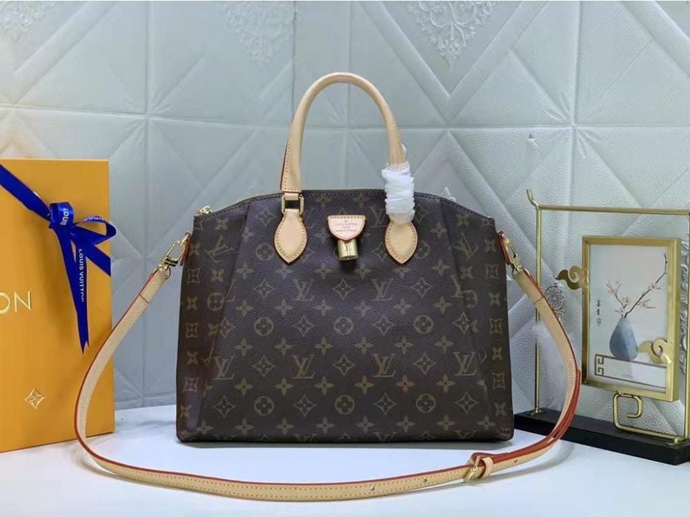 Louis Vuitton- Flower