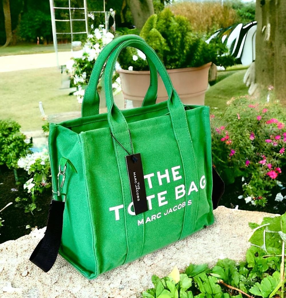 Marc Jacobs- Green
